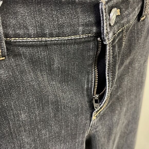 White House Black Market Black Distressed “Blanc” 5-Pocket Bootleg Jeans- 8S - Picture 5 of 14